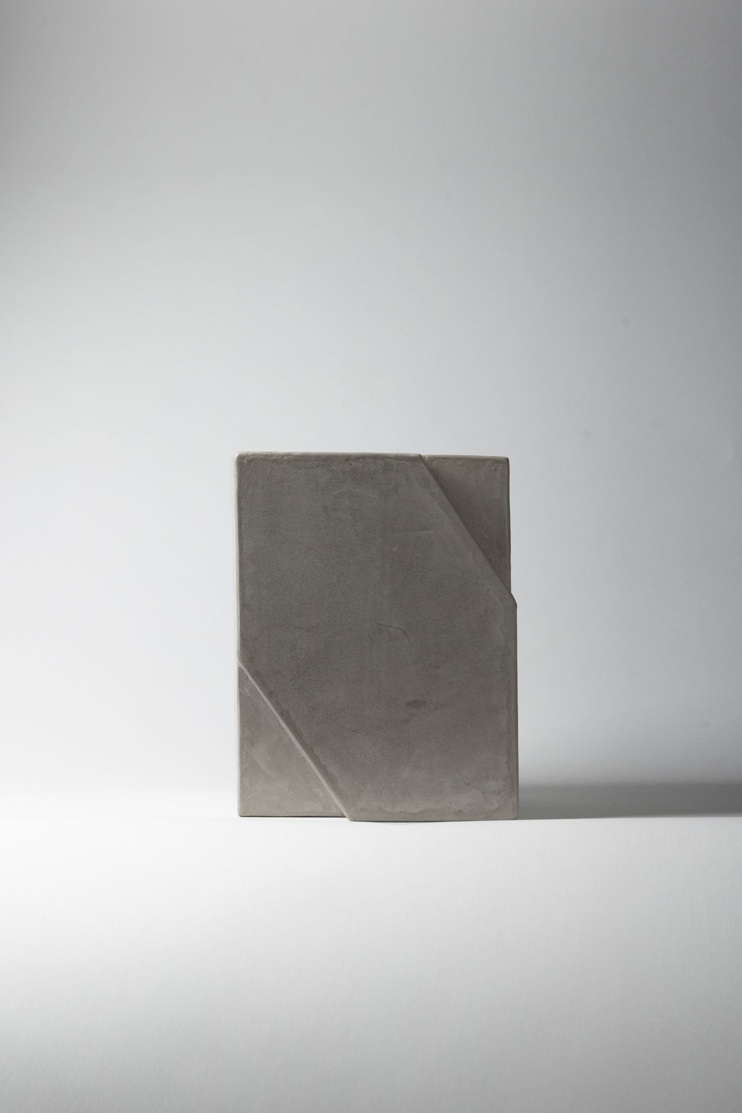 刻 KOKU / 構造ディスプレイテーブル