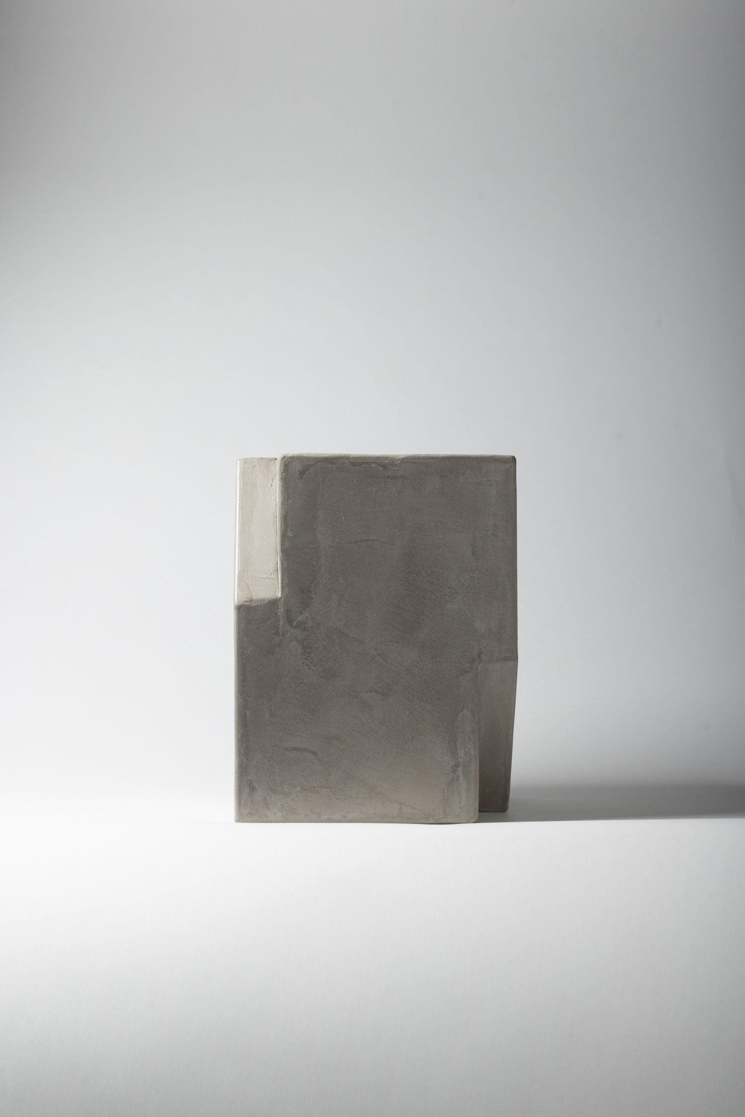 刻 KOKU / 構造ディスプレイテーブル